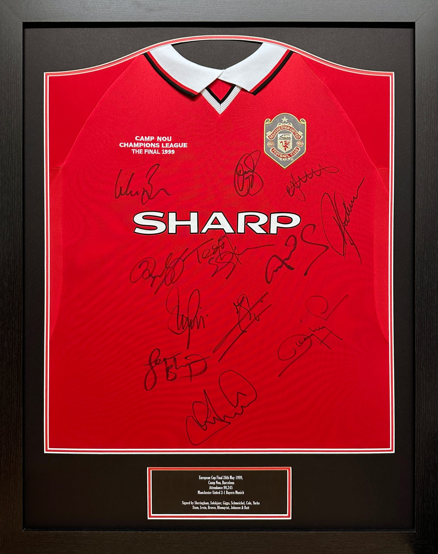 1999 Champions League Final replica shirt signed by 12