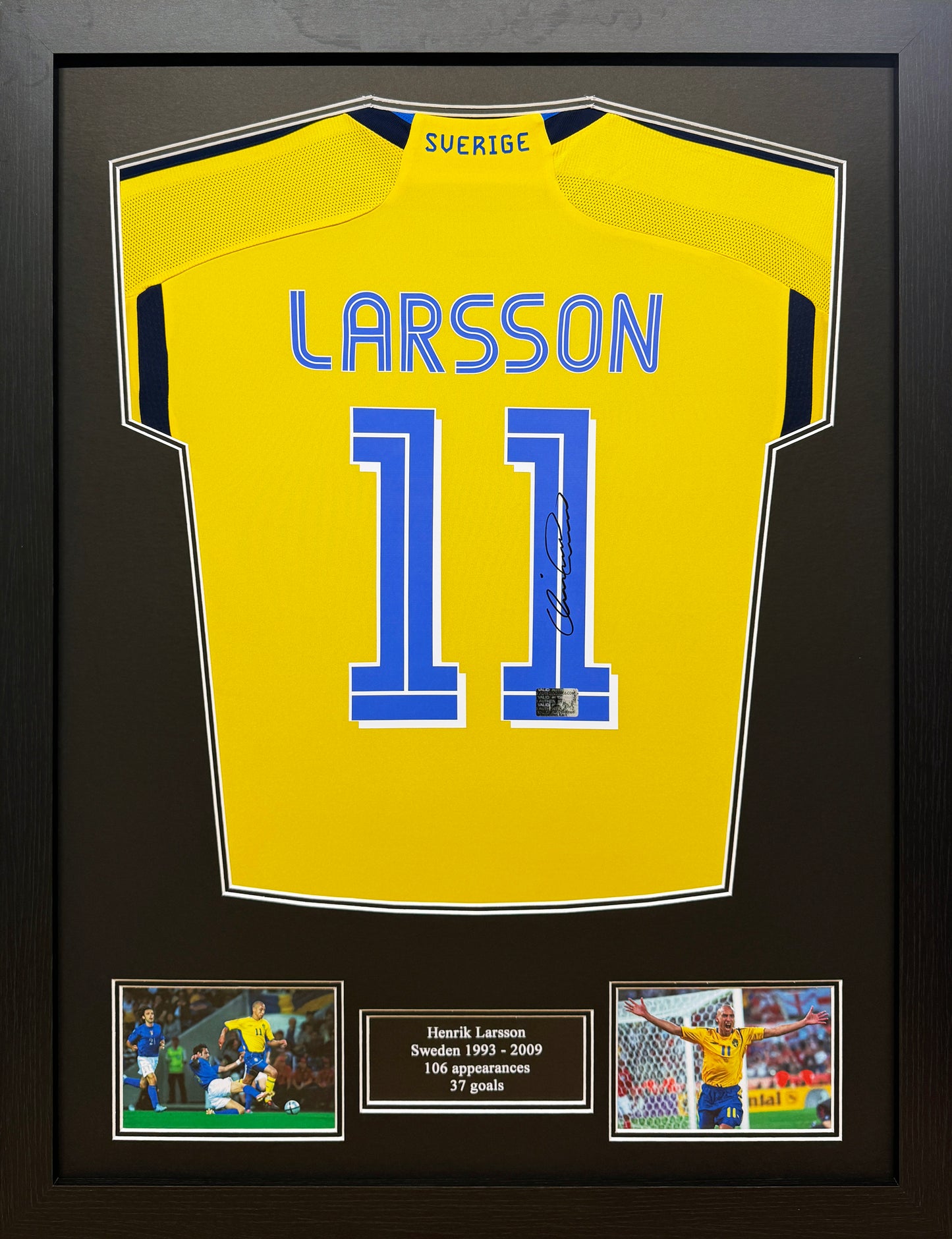 Henrik Larsson signed Official Sweden shirt