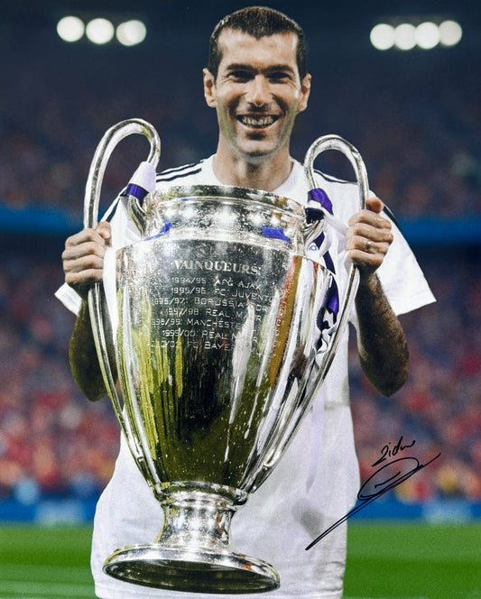 Zinedine Zidane Signed Real Mardrid Champions League Winners Photo