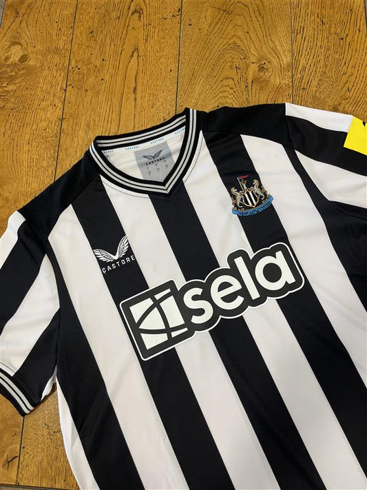 2023-24 Newcastle United Home Shirt BNWT - Isak 14