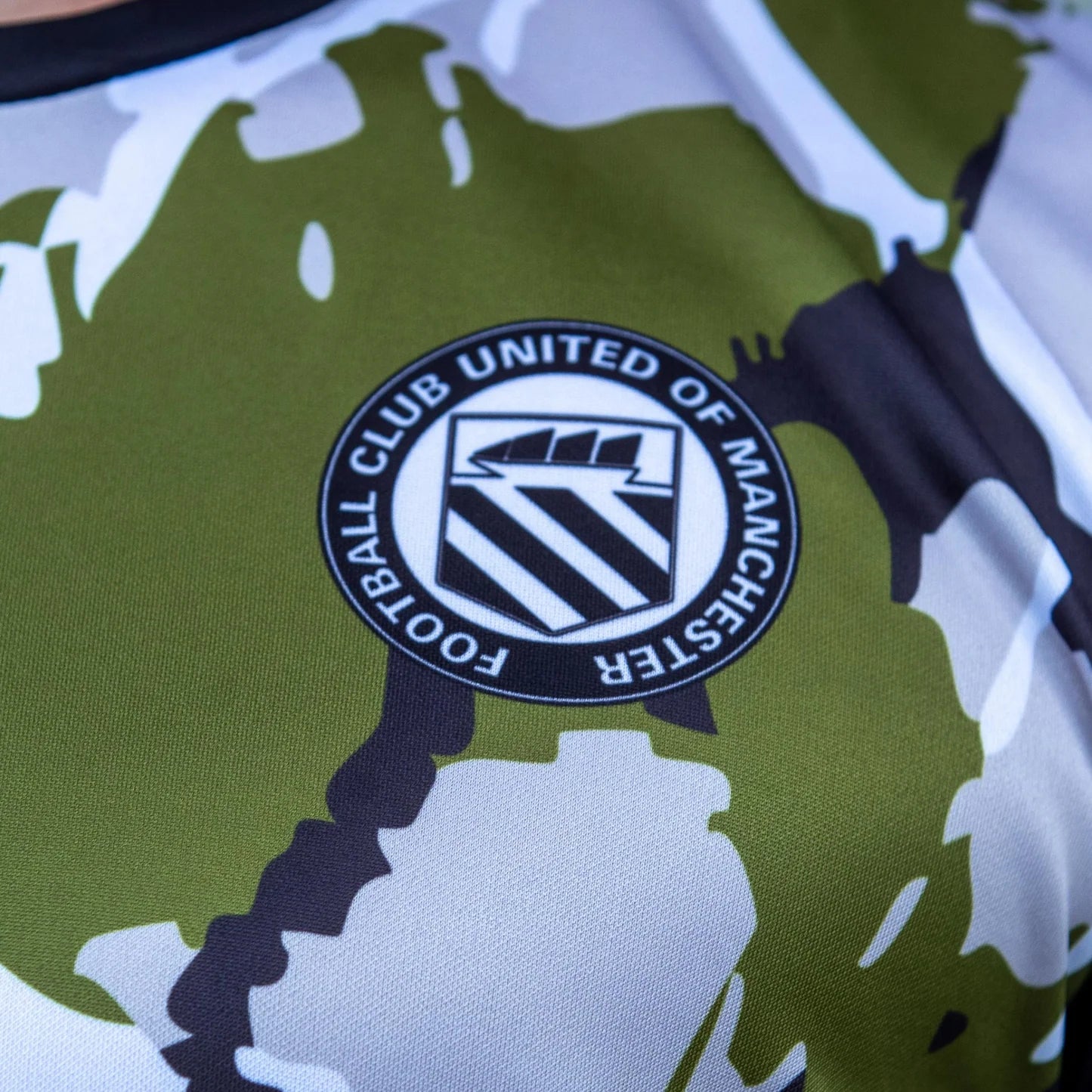 FC United O'Neills Abstract Camo Tee – Limited Edition
