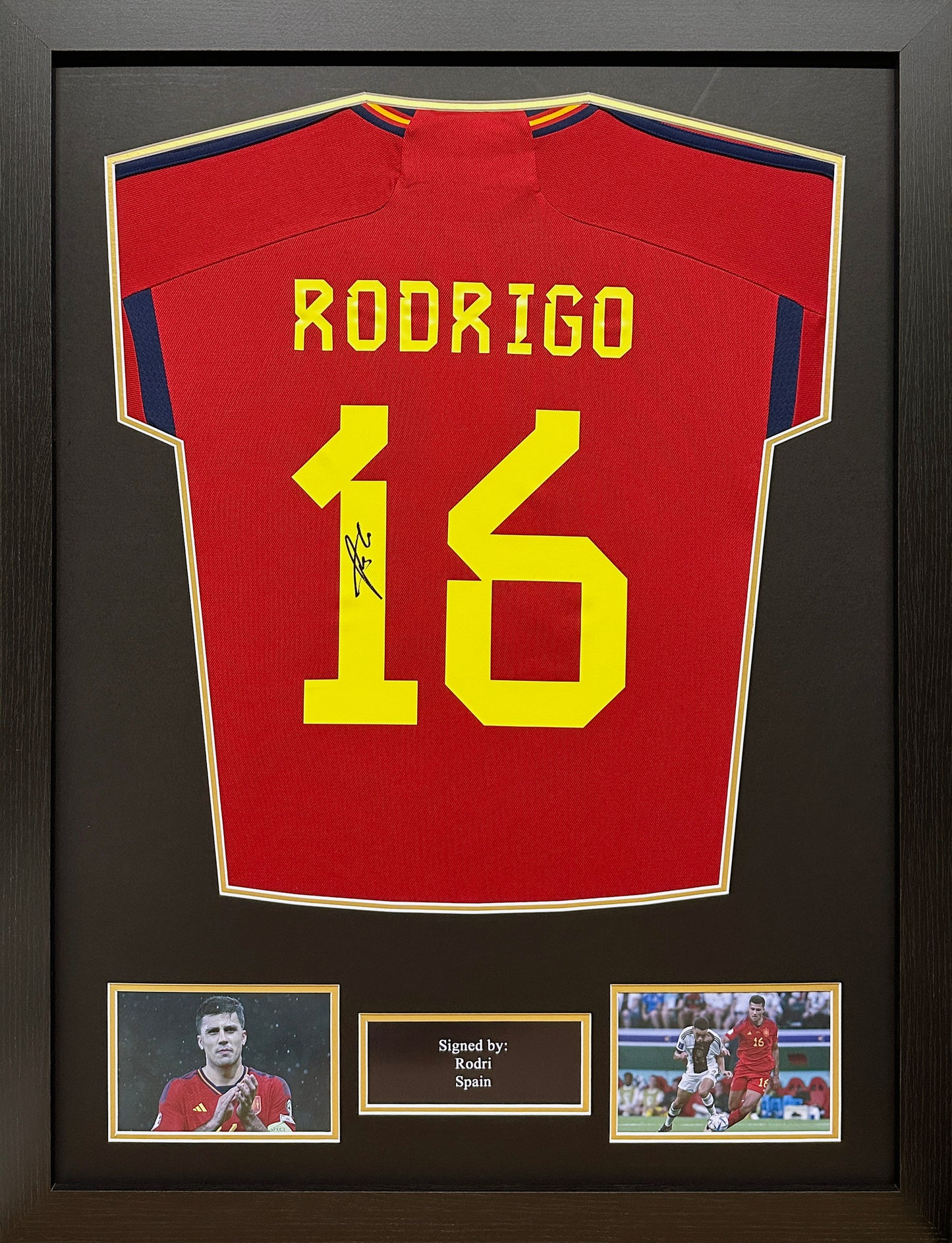 Rodri Signed 22/23 Spain Shirt