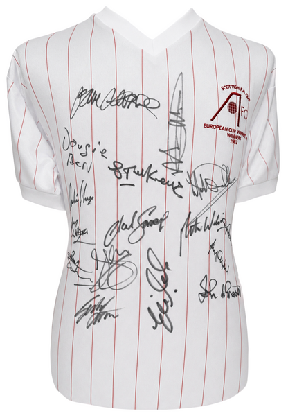 Aberdeen 1986 shirt signed by 16 