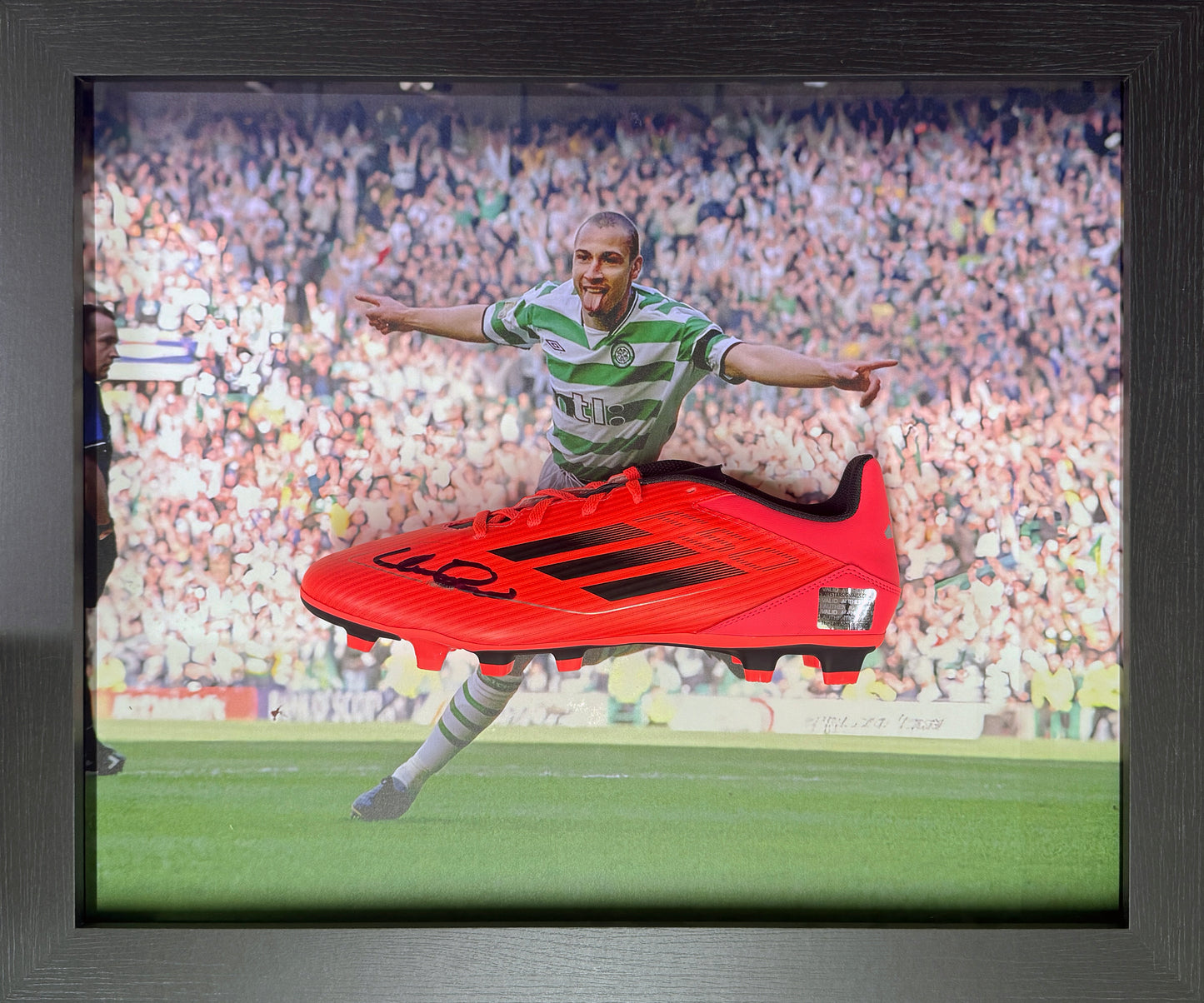 Henrik Larsson signed Celtic Adidas boot