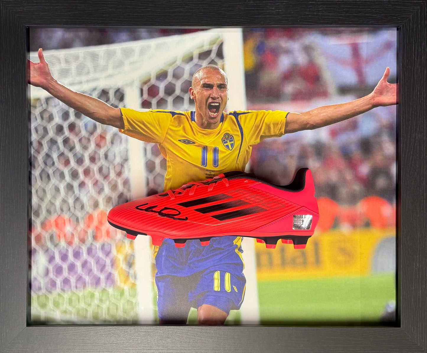 Henrik Larsson signed Sweden Adidas boot