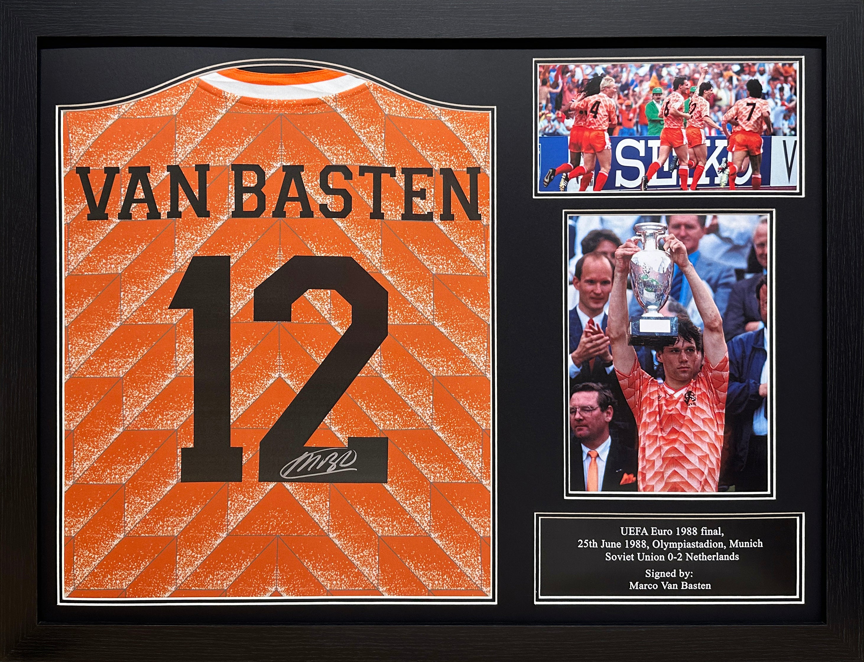 ✨激レア✨ACミラン VAN BASTEN ユニホーム 総柄 VAN BASTEN AC MILAN SIGNED AND FRAMED HOME JERSEY 1988/89 | AC