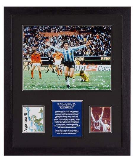 Mario Kempes Signed 1978 World Cup Final Photo