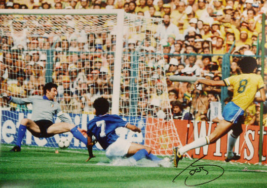 Sócrates Signed 1982 World Cup Photo